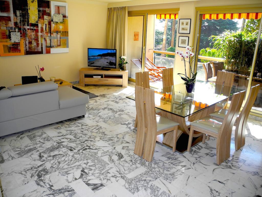 90M2 Apartement - Les Palmiers De Cannes Room photo